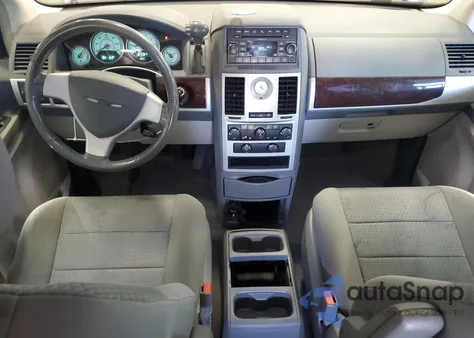 2010 Chrysler Town & Country Touring from USA, damaged, VIN 2A4RR5D14AR343960